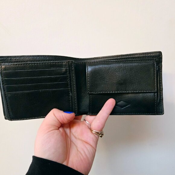 3 For 25 ❤️🥳  Fossil Easton Men’s Leather Travel Wallet – GUC – 10cm x 10cm** - Picture 3 of 6